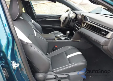 2025 Toyota Camry Se z USA, uszkodzony, nr VIN 4T1DAACK2SU132346